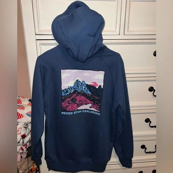 THE NORTH FACE Graphic Injection Womens Hoodie - Picture 4 of 4